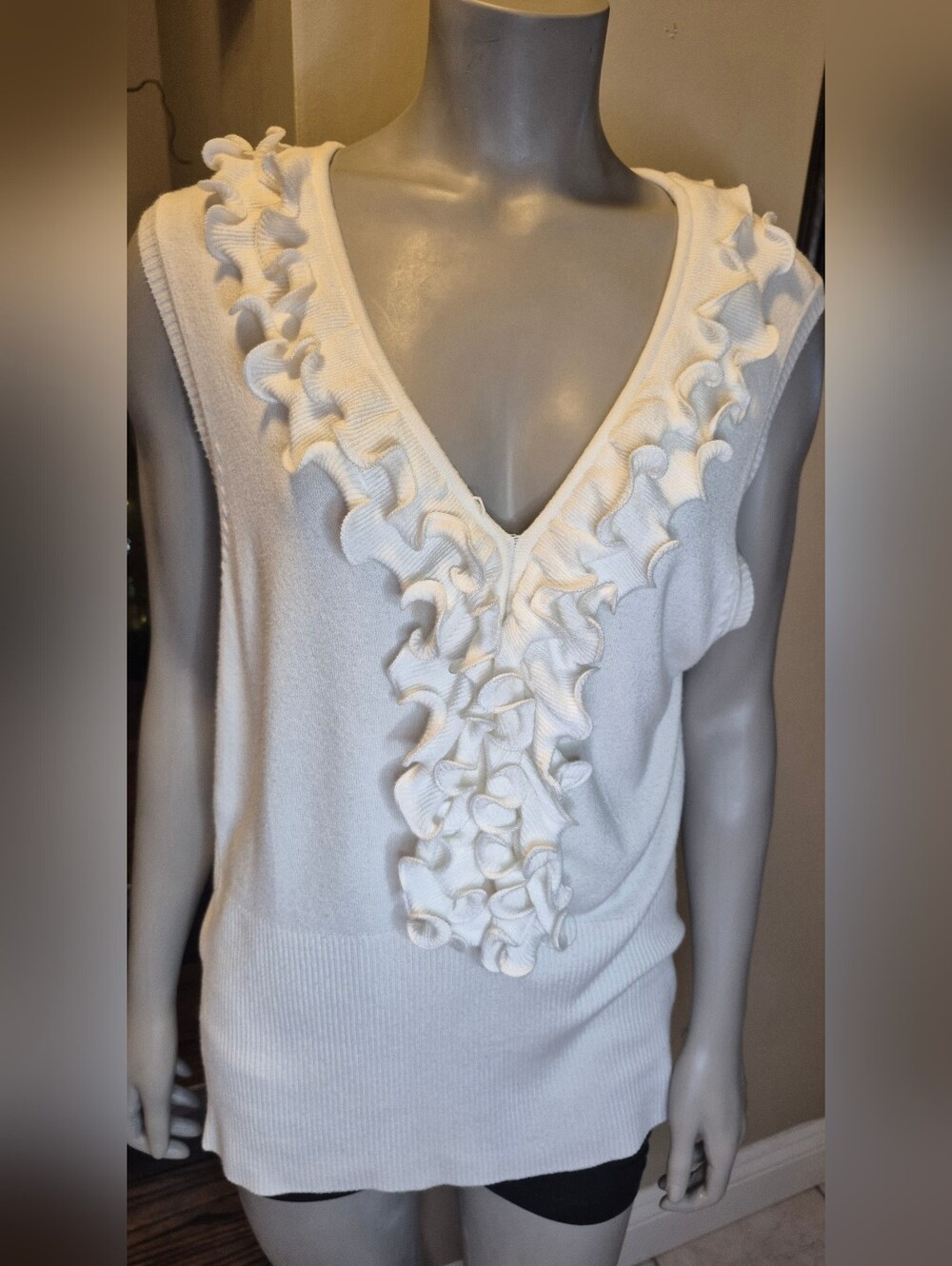 VILA Cream Ruffle V-Neck Knit Sleeveless Top